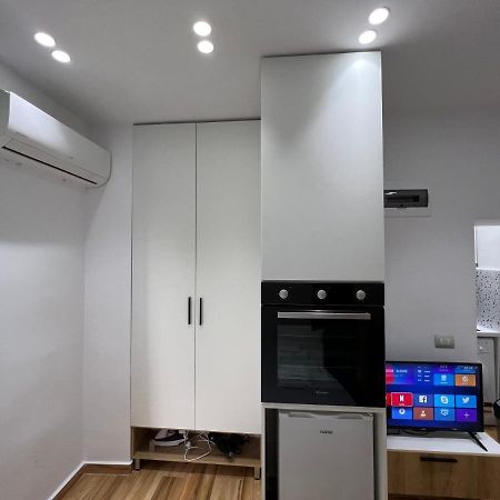 Luxury Apartment In Blloku Area Tirana Exterior photo