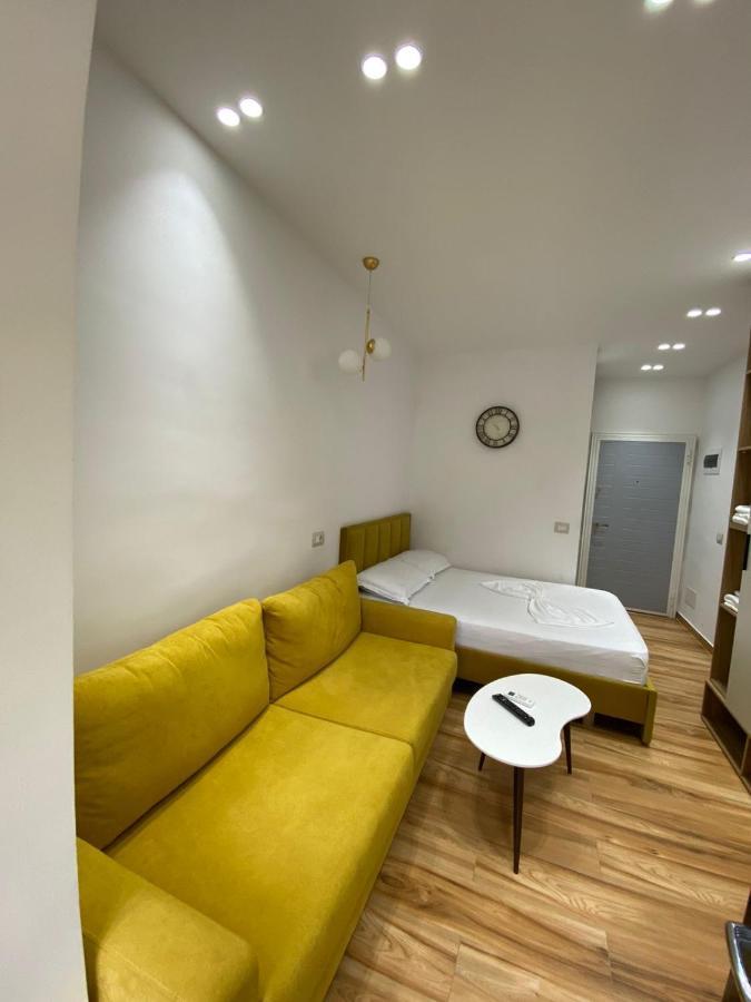 Luxury Apartment In Blloku Area Tirana Exterior photo